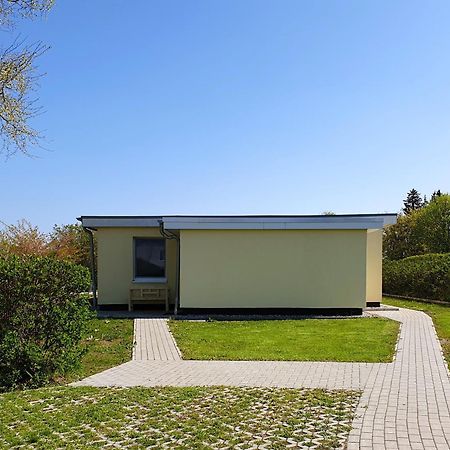 Geraeumige, Moderne Ferienwohnung Mit Pkw- Und Fahrradstellplatz - Fewo Nordland Schwerin  Exterior foto