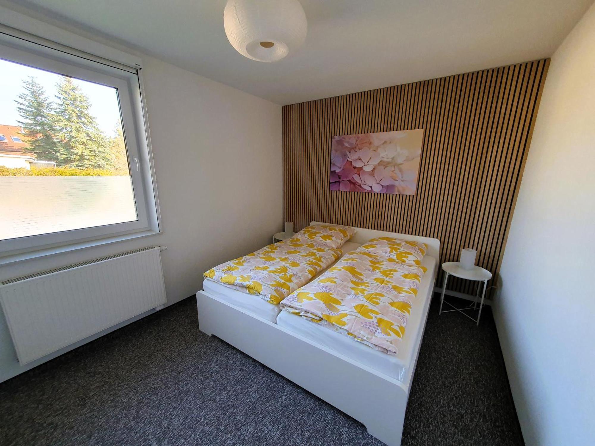 Geraeumige, Moderne Ferienwohnung Mit Pkw- Und Fahrradstellplatz - Fewo Nordland Schwerin  Exterior foto