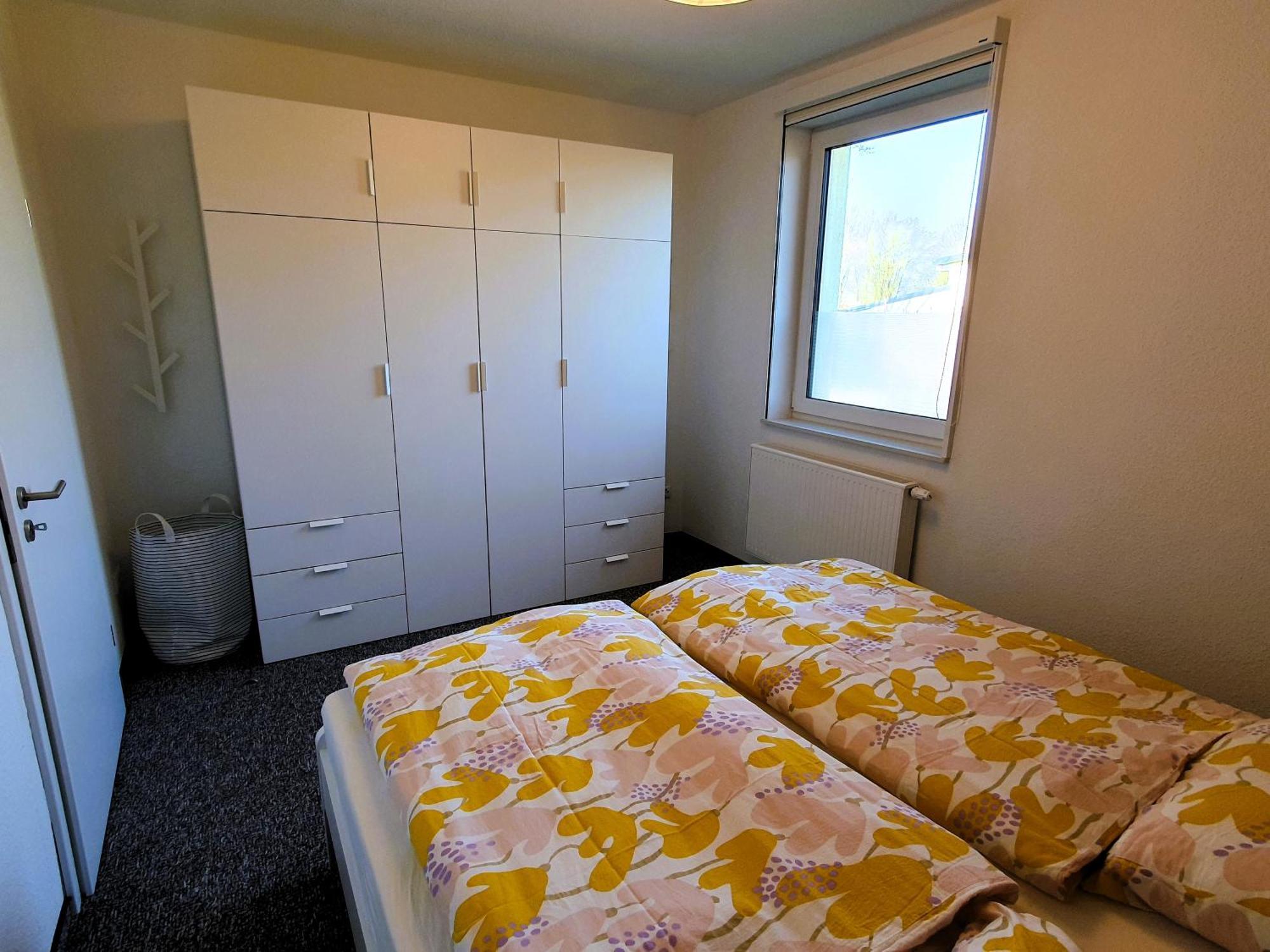 Geraeumige, Moderne Ferienwohnung Mit Pkw- Und Fahrradstellplatz - Fewo Nordland Schwerin  Exterior foto